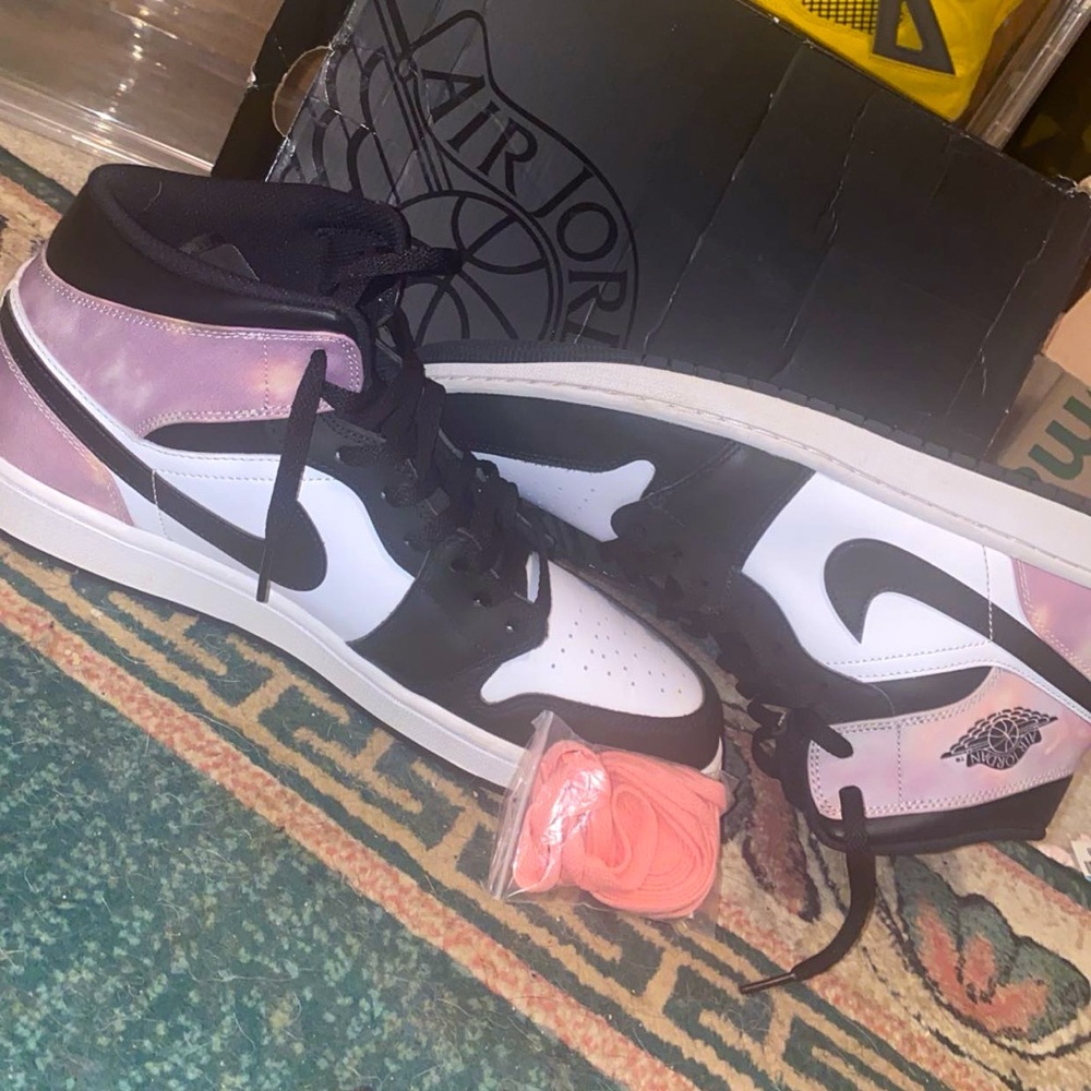 Jordan 1 zen master. Size 13.